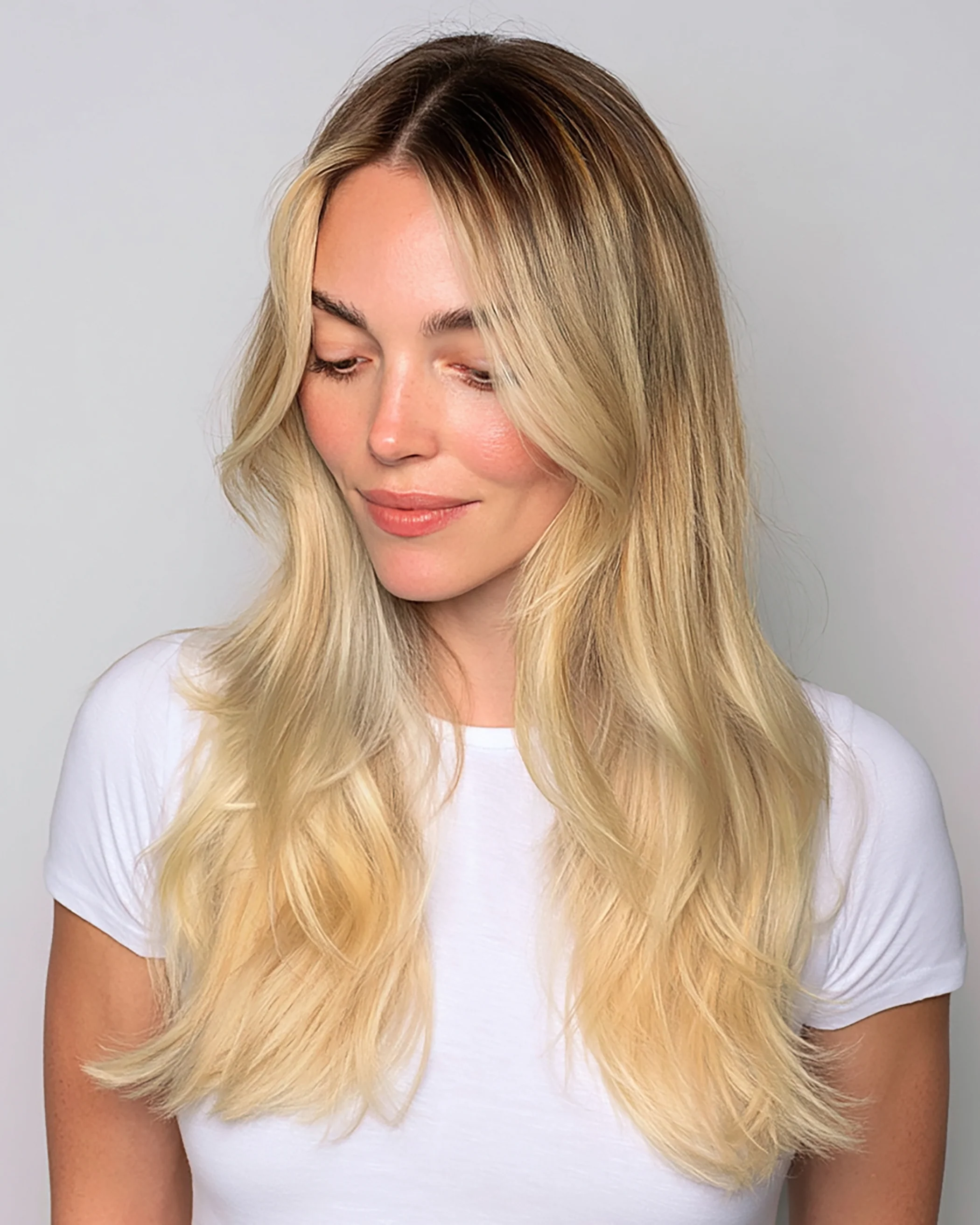 Silk Seam™ Clip-In, Cool Brown/Butter Blonde #17/P10/16/60 Rooted - Image 3